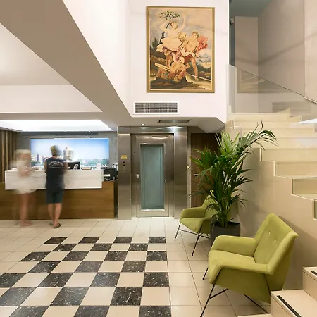 Plaza Hotel, Philian And 3*